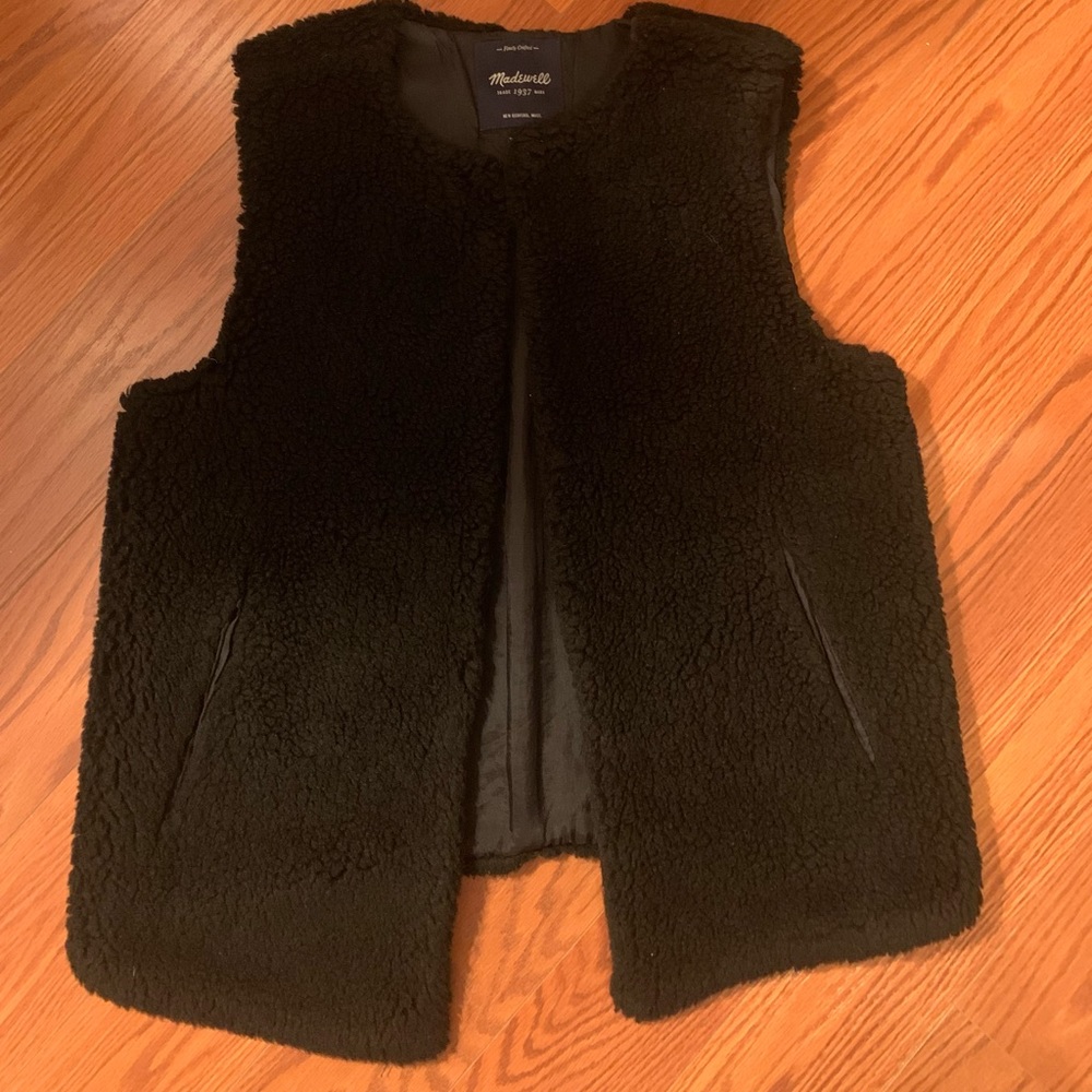Madewell Sherpa Vest-Size: Small